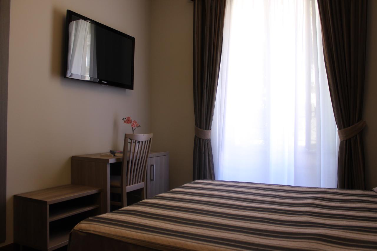 Dreams Roma B&B Extérieur photo